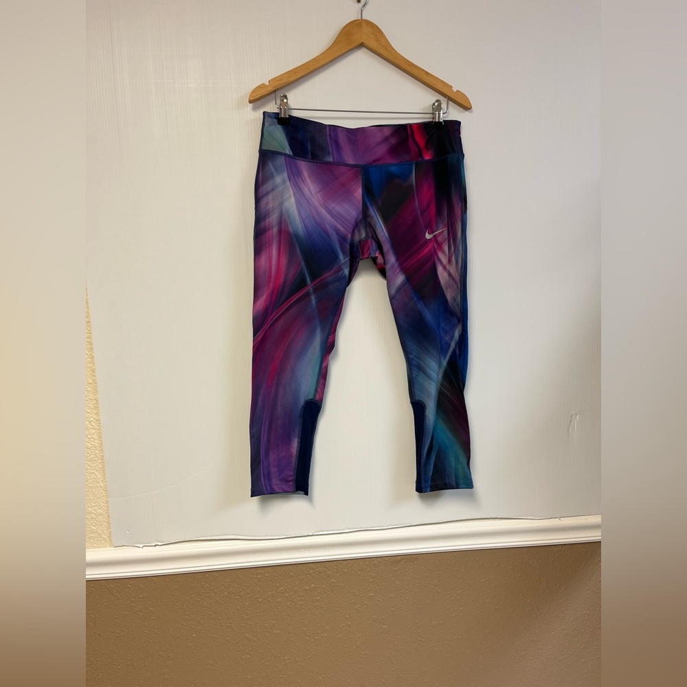 Nike Dri-FIT Epic Luxe Kaleidoscope Rainbow‎ Running Leggings – Size L